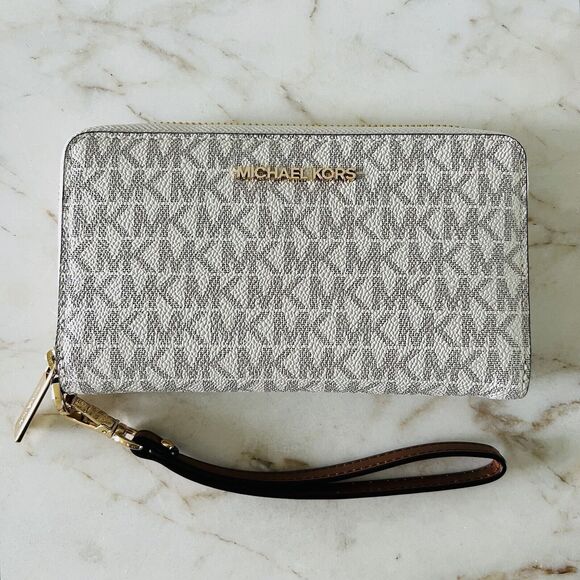 MICHAEL KORS Jet Set Travel Vanilla Logo Flat MF Phone Case Zip Wallet Wristlet - Picture 1 of 9
